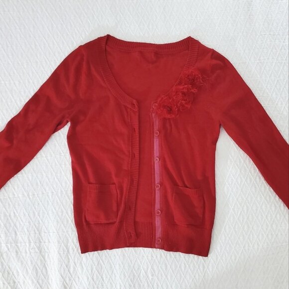 Vintage Knit Red Cardigan With Pockets/Flower Broach - Picture 4 of 15